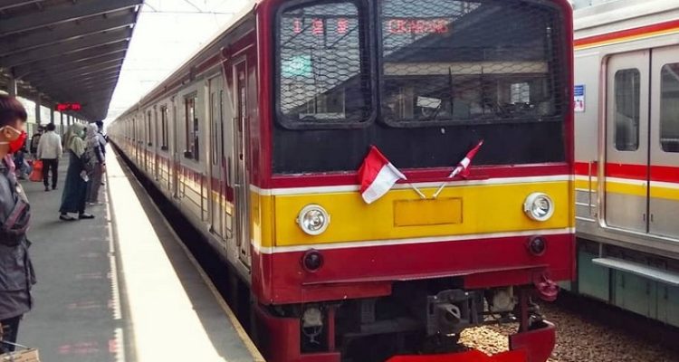 jadwal kereta api di Bekasi terupdate